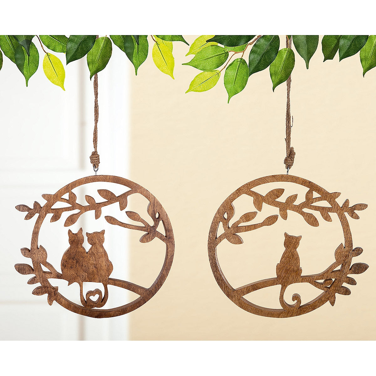 Διακοσμητικό Κρεμαστό ArteLibre Κύκλος Γάτες Φυσικό Ξύλο 1.5x27x47cm Σε 2 Σχέδια - Hippiehome.gr
