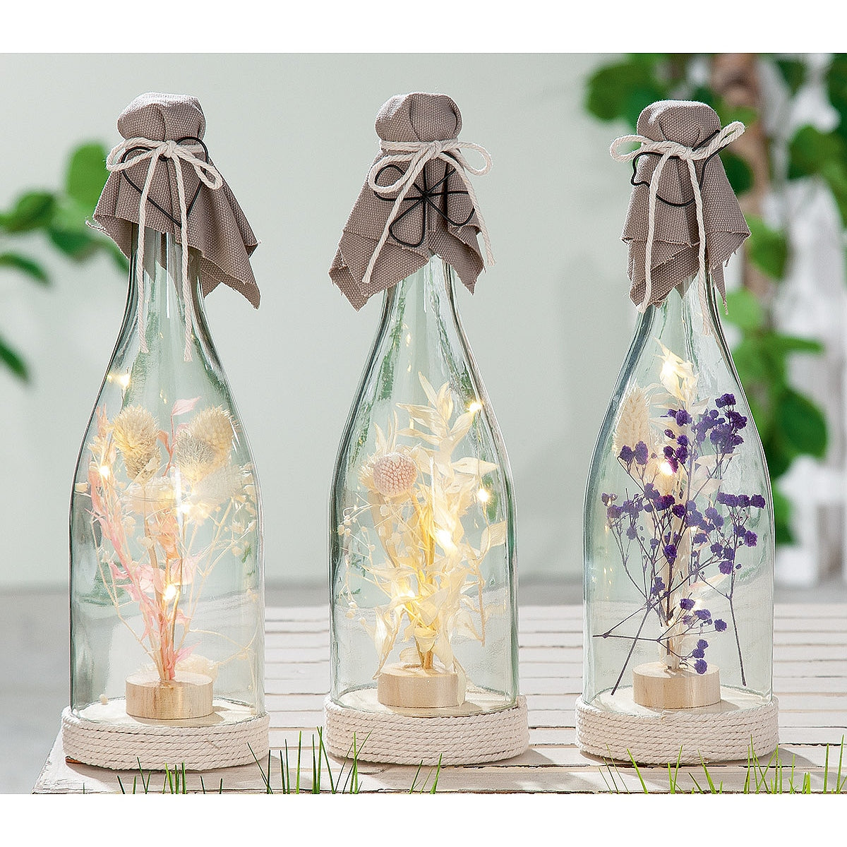 Διακοσμητικό ArteLibre Μπουκάλι Σαμπάνιας Με Εσωτερική Διακόσμηση Φωτιζόμενο LED Διάφανο/Φυσικό Γυαλί 29.5cm Σε 3 Σχέδια - Hippiehome.gr