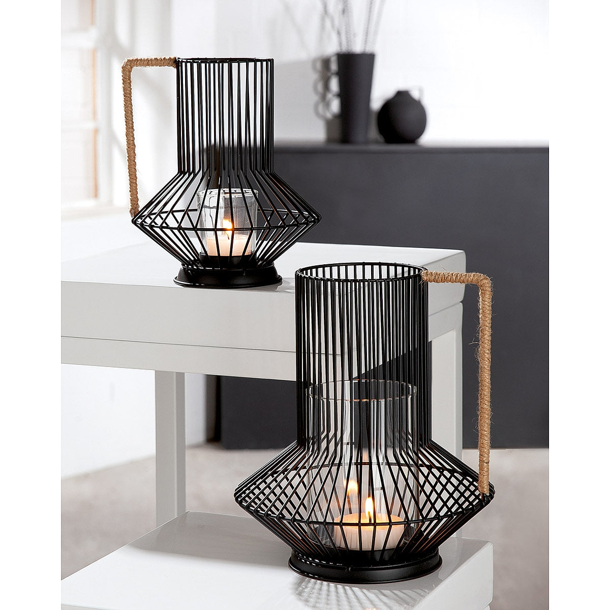 Κηροπήγιο Με Χερούλι Μαύρο/Φυσικό Μέταλλο 23.5cm - Hippiehome.gr