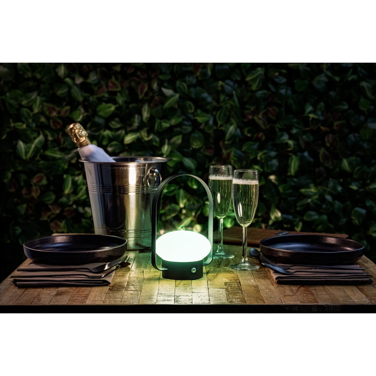 Επιτραπέζιο Φωτιστικό ArteLibre LED Φορητό BARCELONA Με Κουδούνι Ρεσεψιόν/Καλέσματος Μαύρο/Λευκό Μέταλλο/Πλαστικό 13x11x - Hippiehome.gr