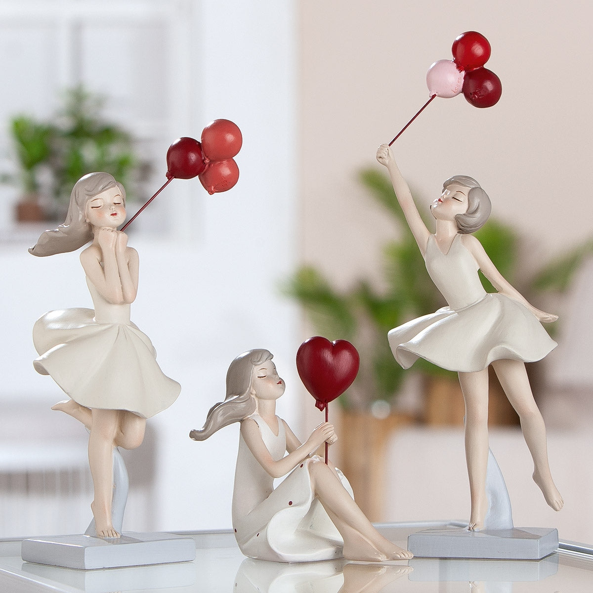 Φιγούρα Woman Πολυμερές Cream Κόκκινο PU Pcs. Assorted 9.5x6.5x23.5cm - Hippiehome.gr