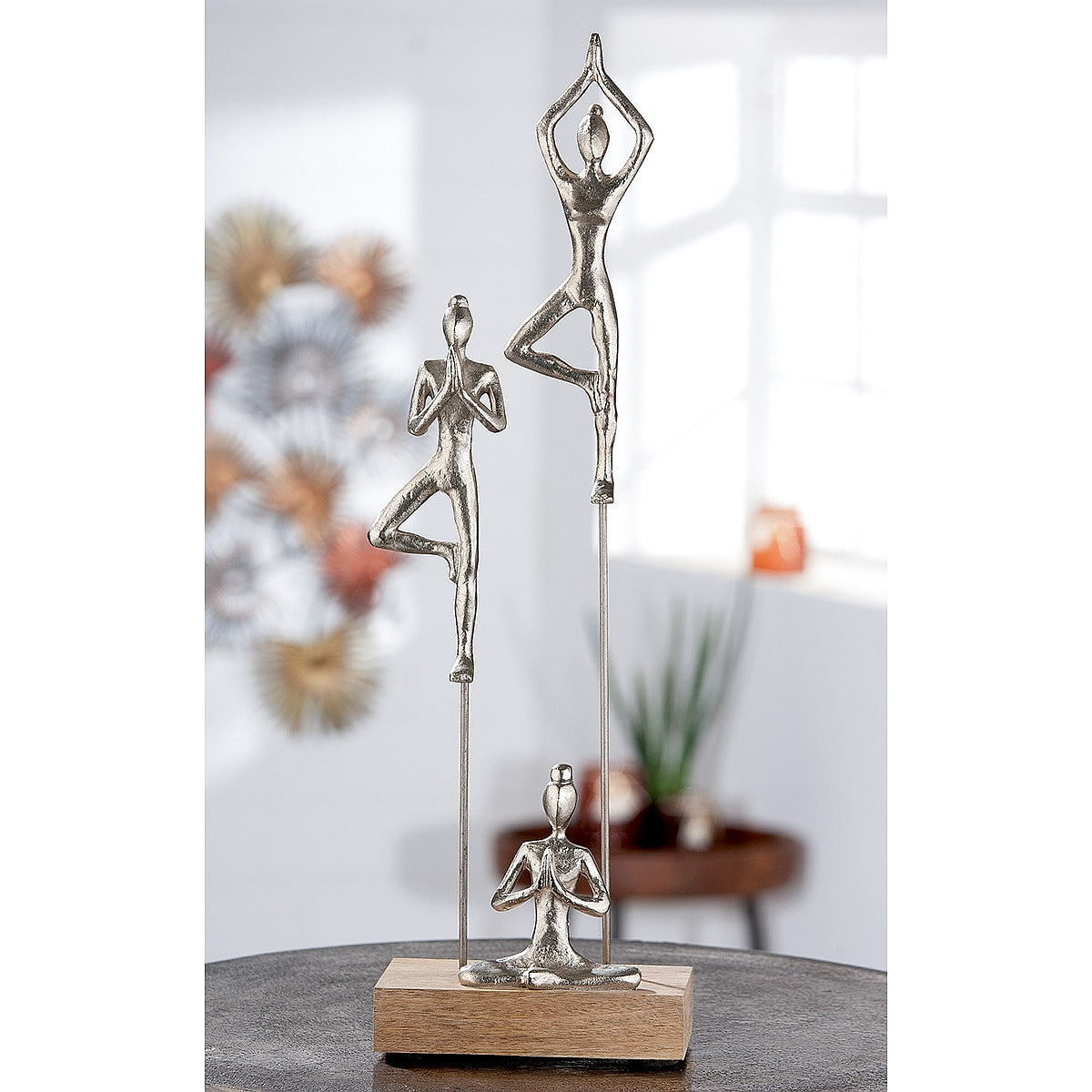 Διακοσμητικό ArteLibre Φιγούρες Κάνουν Γιόγκα Σε Βάση Γκρι/Φυσικό Αλουμίνιο/Ξύλο 9x15.5x51cm - Hippiehome.gr