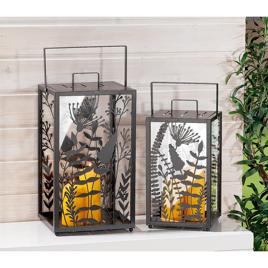 Φανάρι ArteLibre Με Διακόσμηση Λουλούδια Μαύρο Μέταλλο/Γυαλί 25x25x48cm - Hippiehome.gr