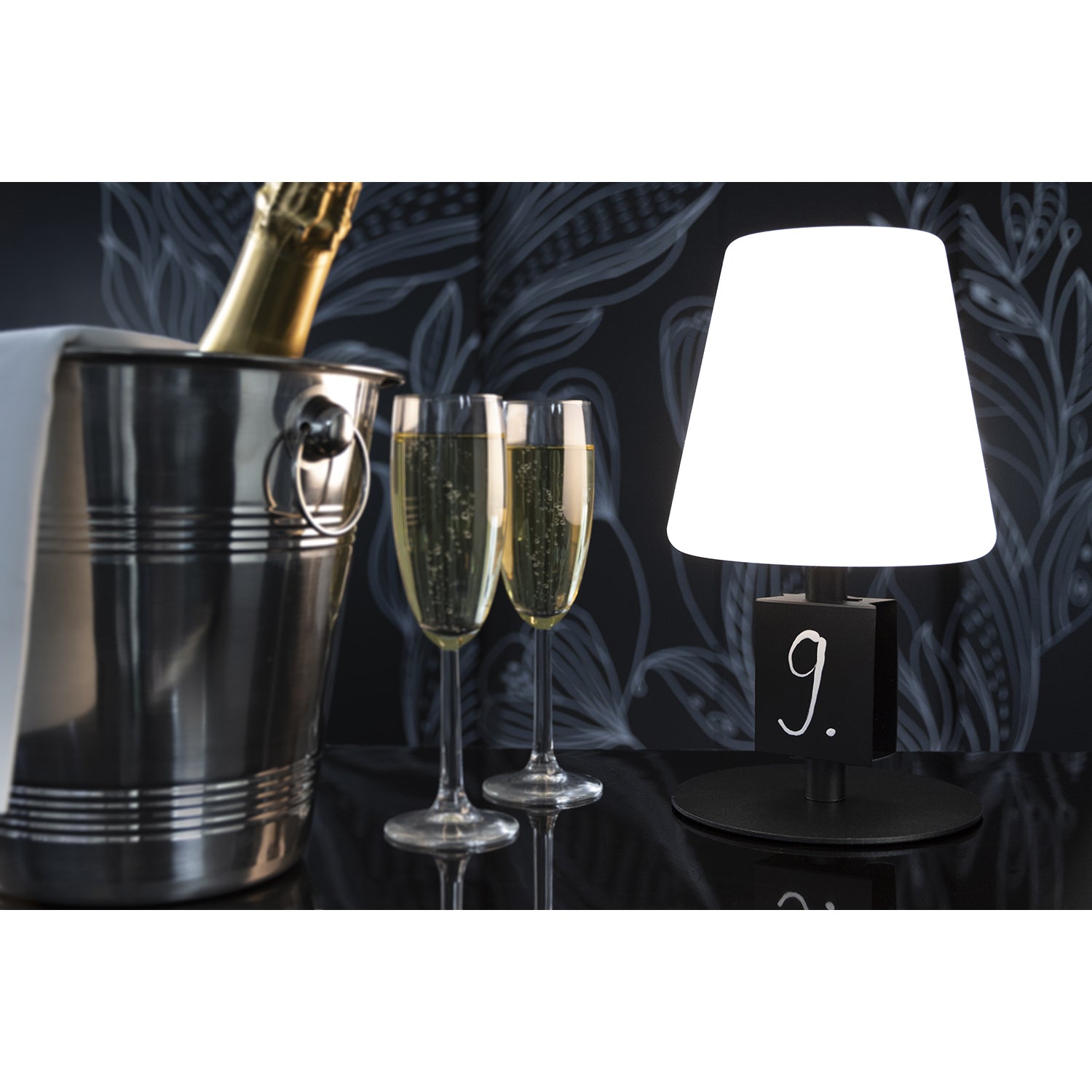 Επιτραπέζιο Φωτιστικό ArteLibre LED Φορητό MICHELLE Με Tag Μαύρο/Λευκό Μέταλλο/Πλαστικό 15.5x15.5x27.5cm - Hippiehome.gr